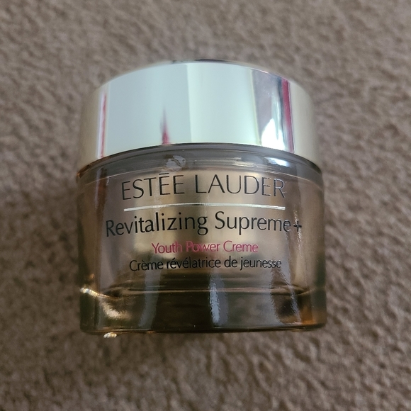 Brand new Estee lauder skincare - Picture 5 of 5